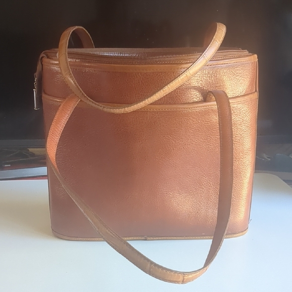 Brighton Brown Leather Bag - Picture 3 of 8